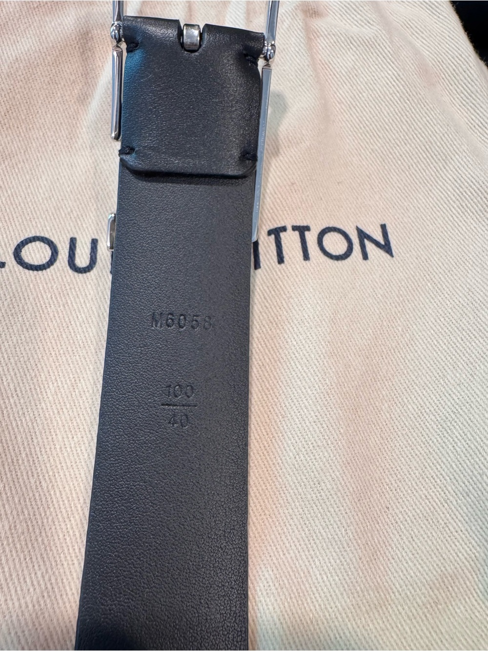 Louis Vuitton LV Initials Black Leather Belt w/ Silver Buckle | Box & Dust Bag - Picture 6 of 7